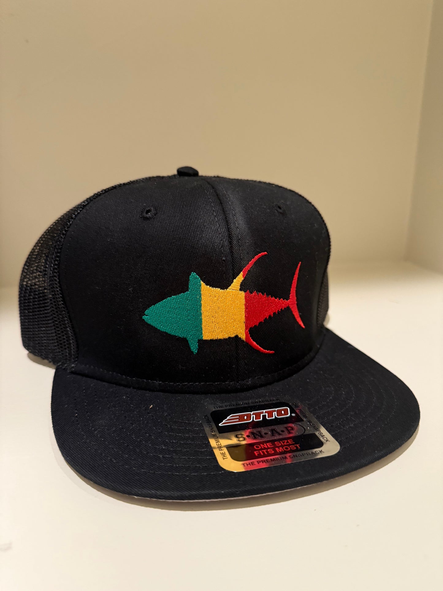 Rasta Yellowfin black flat bill